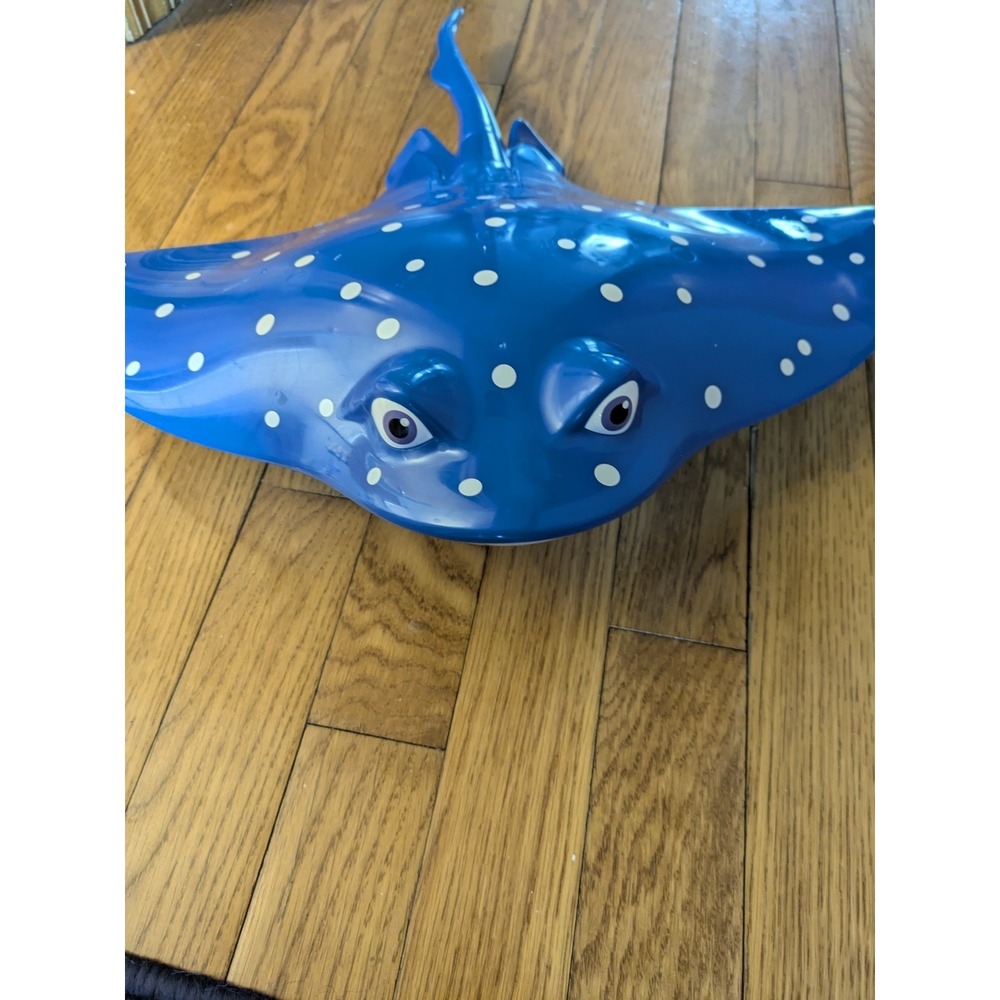Bandai 2015 Disney / Pixar Finding Dory Swigglefish Mr. Ray 3 in 1 - Picture 2 of 3